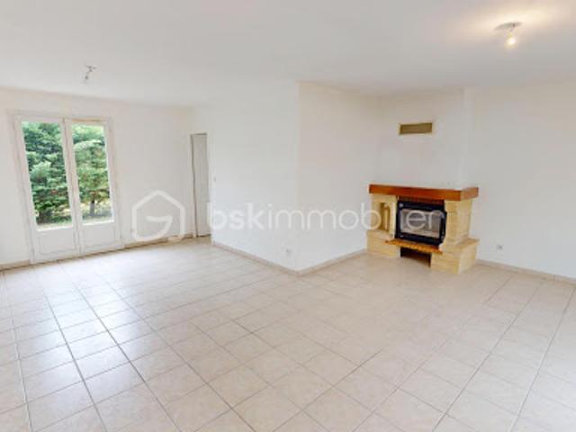 Vente Maison 6 pièces 128 m2 Saint Doulchard