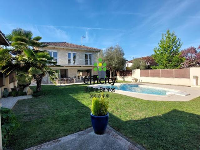 Vente Maison 6 pièces 204 m2 Gond Pontouvre