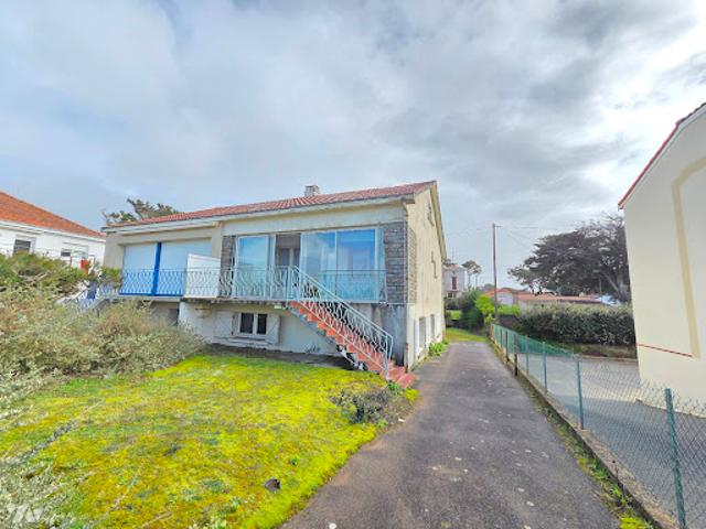 Vente Pavillon 7 pièces 146 m2 Saint Michel Chef Chef