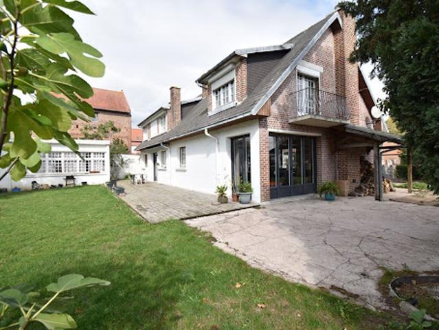 Vente Pavillon 8 pièces 188 m2 Awoingt