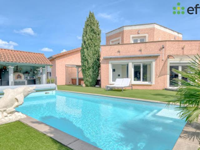 Vente Pavillon 8 pièces 264 m2 Chavanoz