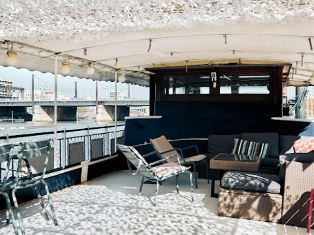 Vente Péniche 7 pièces 180 m2 Levallois Perret
