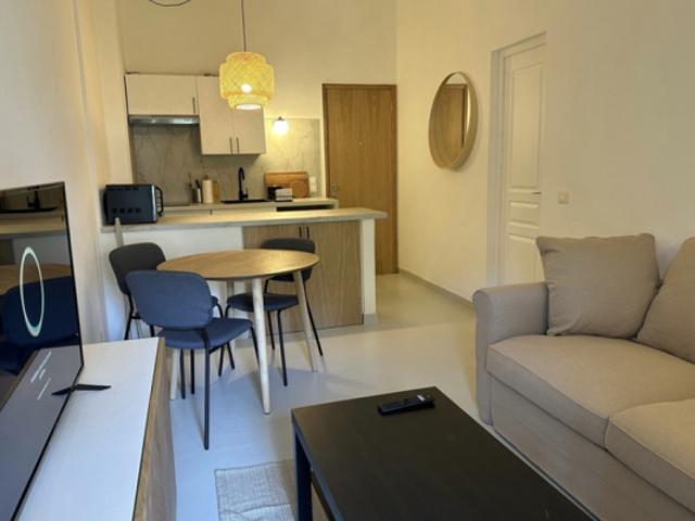 VENTE Plateau 4 appartements Cogolin