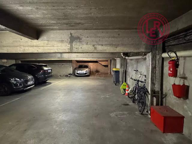 Vente Place de parking Paris 10ème