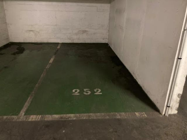 Vente Place de parking 0 m2 Paris 15ème
