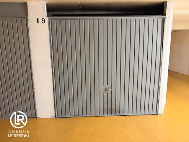Vente Place de parking 0 m2 Paris 17ème