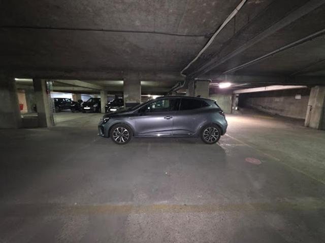 Vente Place de parking 0 m2 Paris 18ème