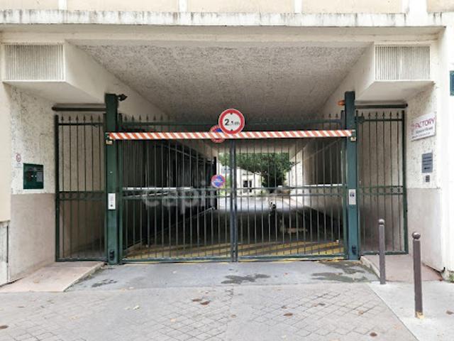 Vente Place de parking 14 m2 Paris 17ème