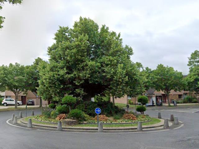 Vente Place de parking 180 m2 Jouy le Moutier