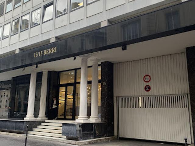 Vente Place de parking 11 m2 Paris 8ème