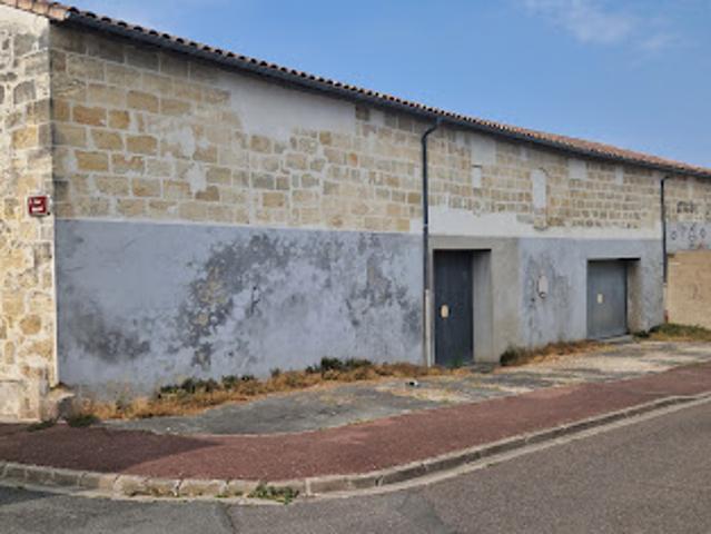 Vente Place de parking 200 m2 Pauillac