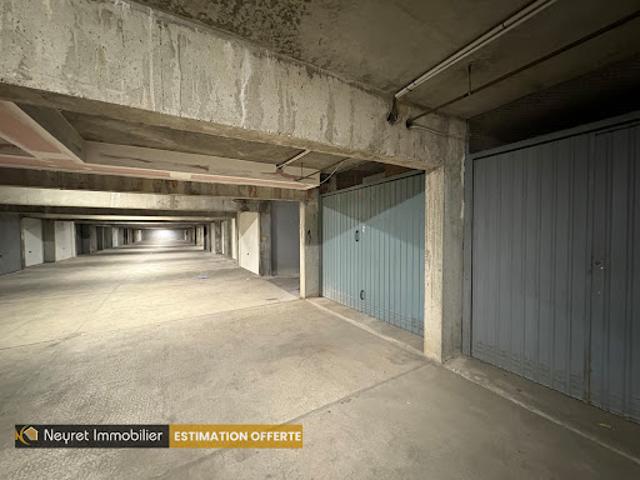 Vente Place de parking 20 m2 Bron