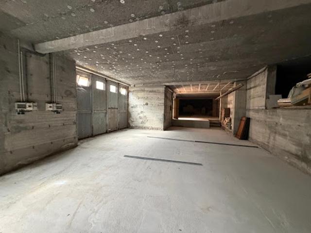 Vente Place de parking 212 m2 La Saulce