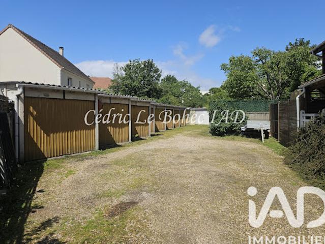 Vente Place de parking 341 m2 Beauchamp
