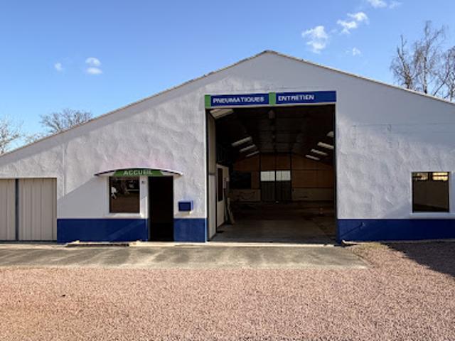 Vente Place de parking 486 m2 Eguzon Chantôme