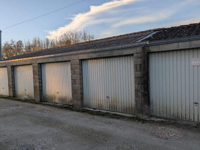 Vente Place de parking 63 m2 Saintes
