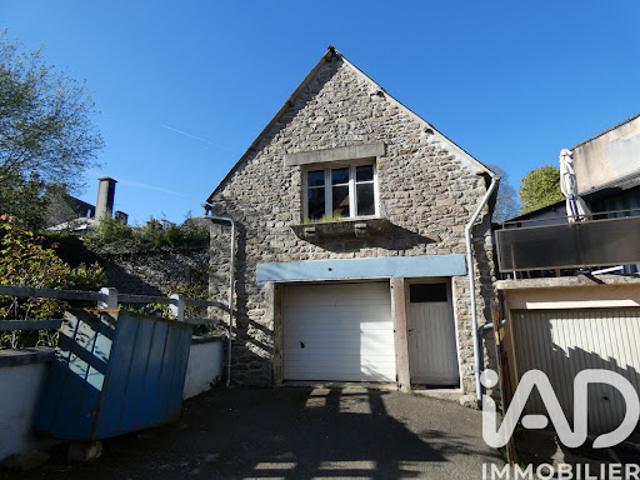 Vente Place de parking 84 m2 Saint Nicolas du Pélem