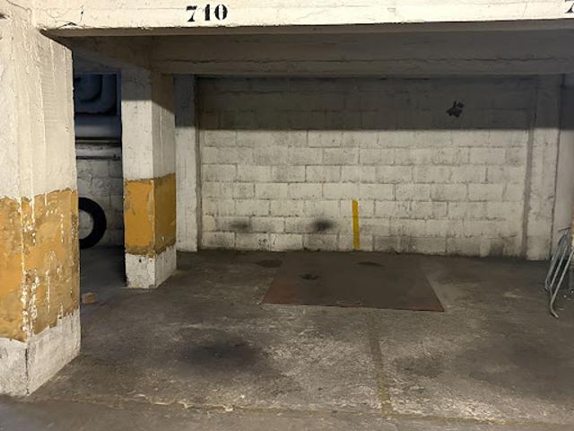 Vente Place de parking 9 m2 Paris 18ème