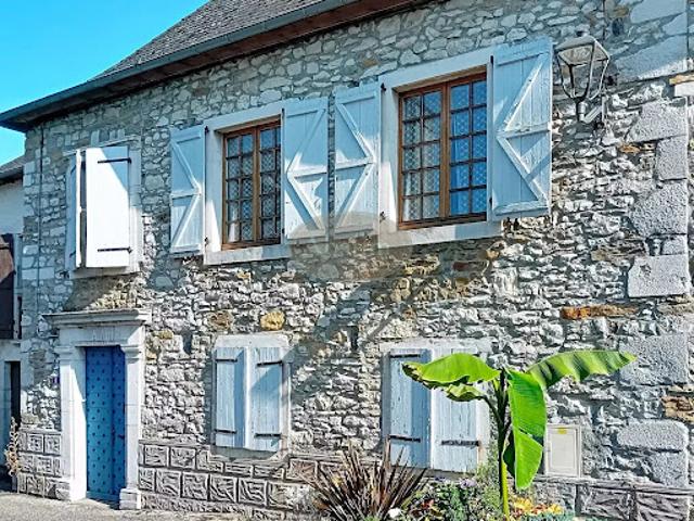 Vente Propriété 3 pièces 108 m2 Lasseube