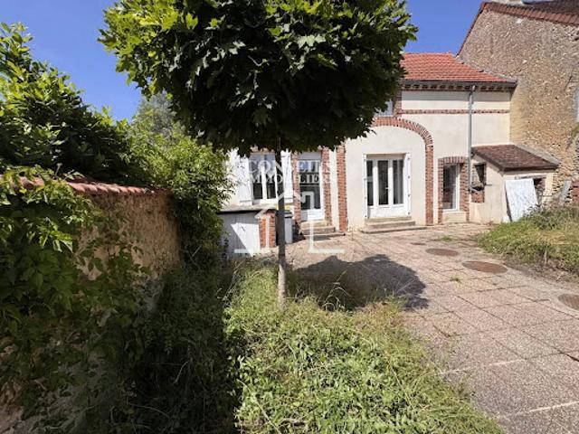 Vente Propriété 3 pièces 61 m2 Villeneuve sur Yonne