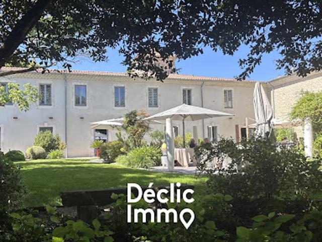 Vente Propriété 10 pièces 0 m2 Nimes