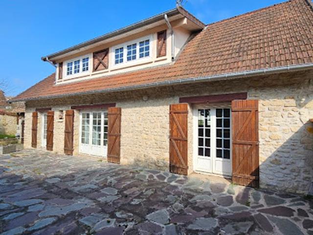 Vente Propriété 10 pièces 253 m2 Saint Marcel