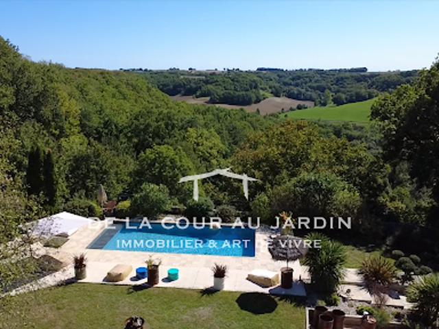 Vente Propriété 10 pièces 252 m2 Roquecor