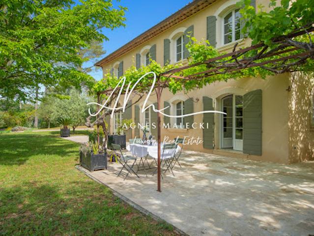 Vente Propriété 10 pièces 260 m2 Trans en Provence