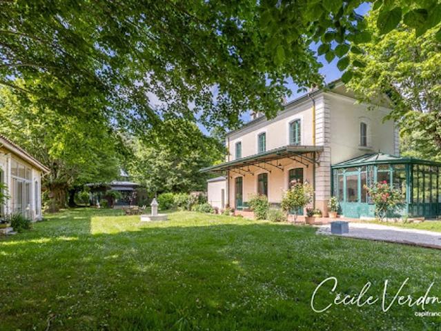 Vente Propriété 10 pièces 280 m2 Beleymas