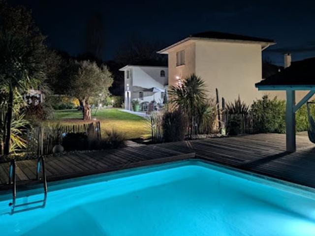 Vente Propriété 10 pièces 281 m2 Saint Sulpice et Cameyrac