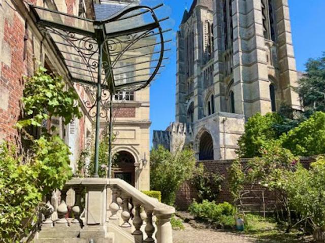 Vente Propriété 10 pièces 288 m2 Noyon