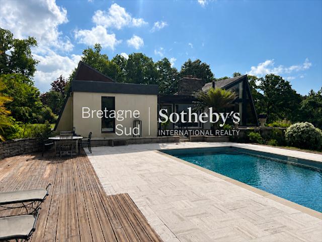 Vente Propriété 10 pièces 200 m2 Plomelin