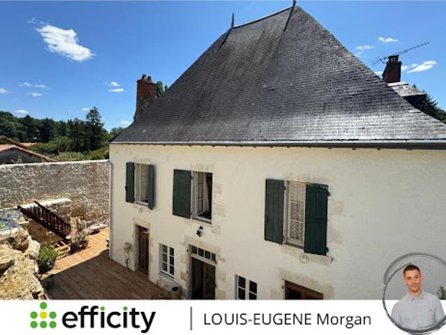 Vente Propriété 10 pièces 235 m2 Charroux