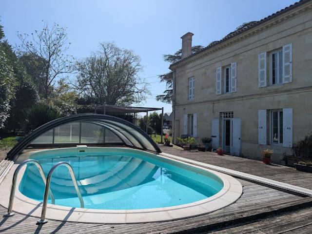 Vente Propriété 10 pièces 386 m2 Yvrac
