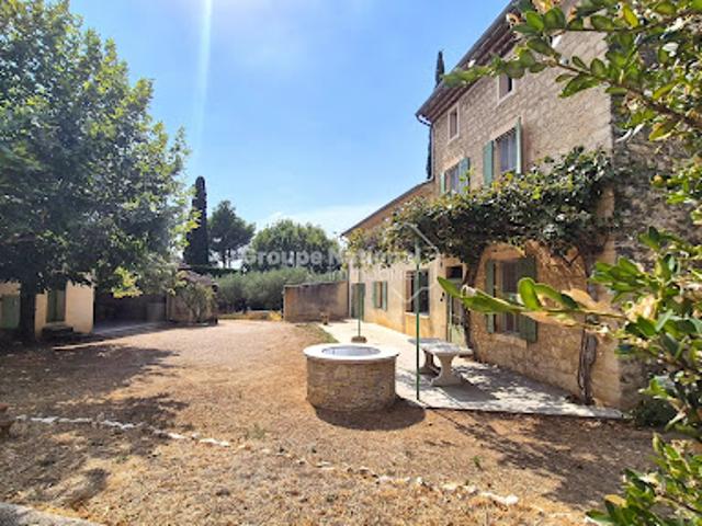 Vente Propriété 10 pièces 300 m2 Beaumes de Venise