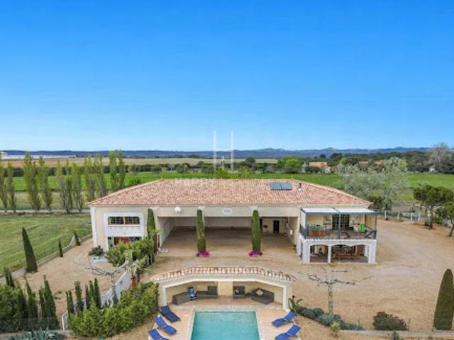 Vente Propriété 10 pièces 300 m2 Moules