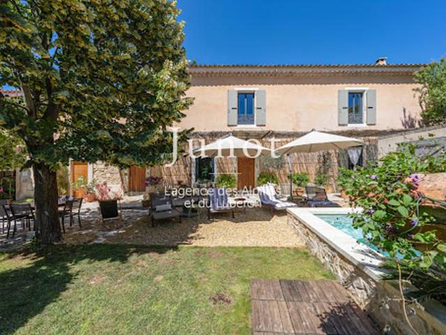 Vente Propriété 10 pièces 300 m2 Oppède