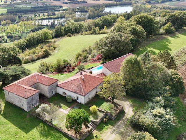 Vente Propriété 10 pièces 455 m2 Agen