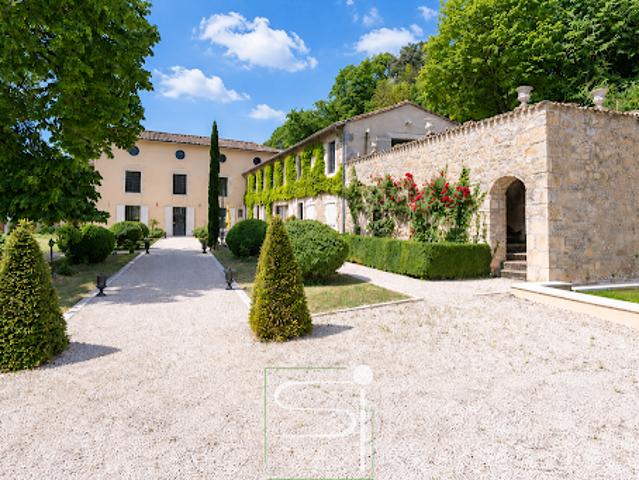 Vente Propriété 10 pièces 479 m2 Ligugé