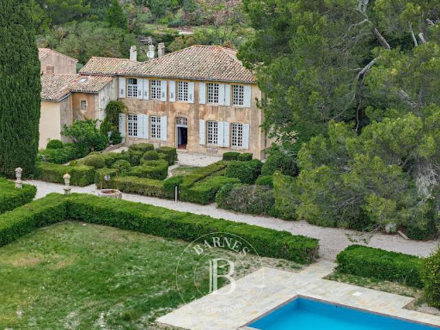 Vente Propriété 10 pièces 550 m2 Aix en Provence