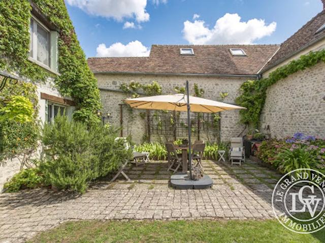 Vente Propriété 11 pièces 285.44 m2 Nemours