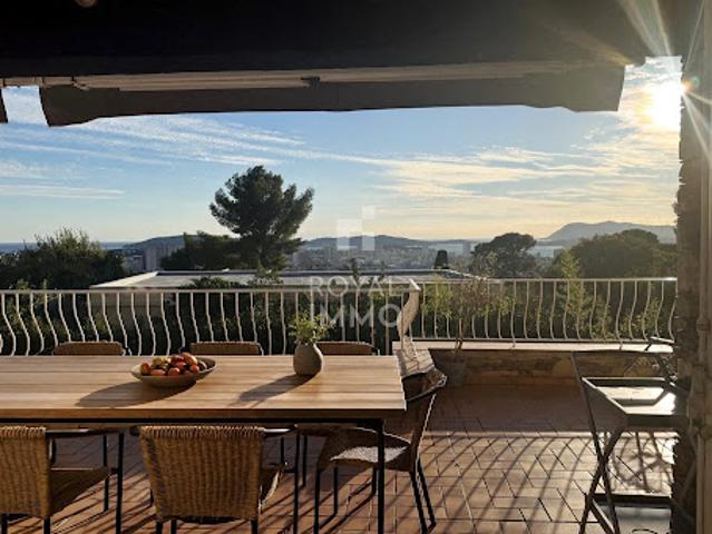 Vente Propriété 11 pièces 201 m2 Toulon