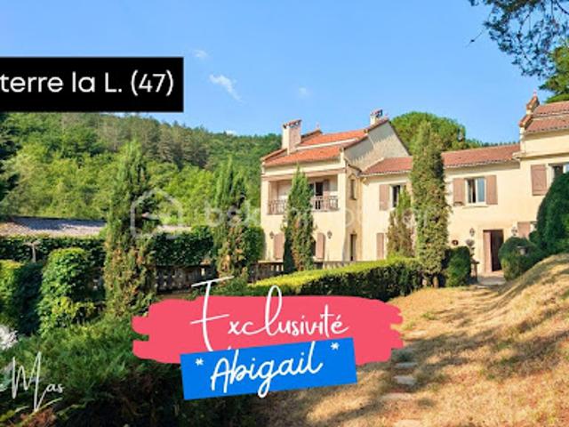 Vente Propriété 11 pièces 360 m2 Sauveterre la Lémance
