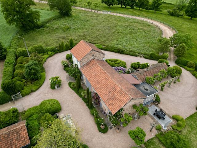 Vente Propriété 11 pièces 388.24 m2 Vichy