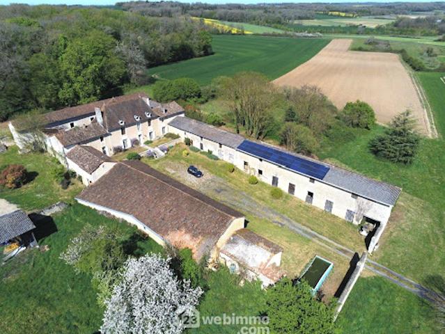 Vente Propriété 11 pièces 325 m2 Valdivienne