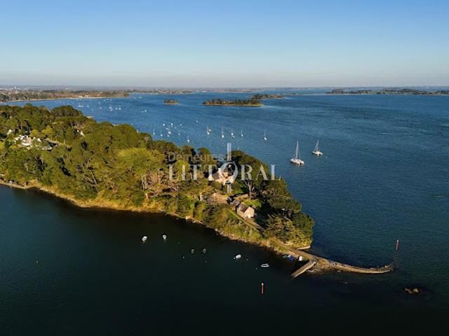 Vente Propriété 12 pièces 297.96 m2 Arradon