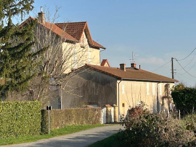 Vente Propriété 12 pièces 220 m2 Charlieu