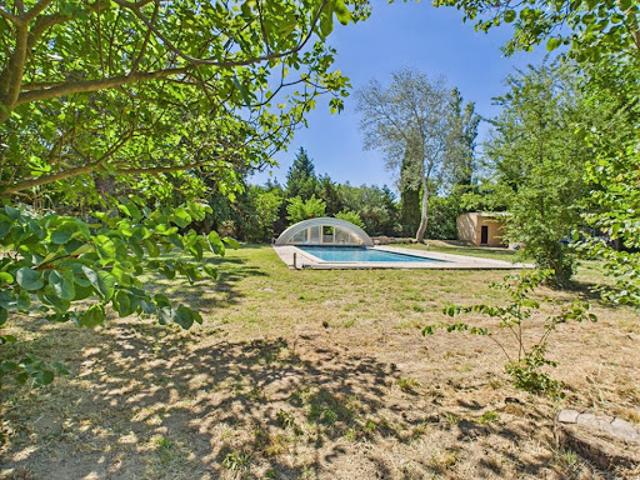 Vente Propriété 12 pièces 360 m2 Avignon