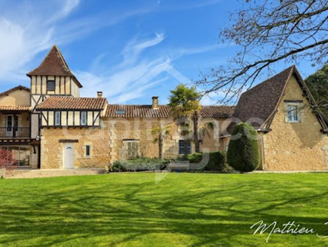 Vente Propriété 12 pièces 345 m2 Veyrines de Vergt