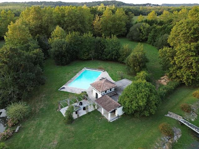 Vente Propriété 12 pièces 440 m2 Saint Martin de Seignanx